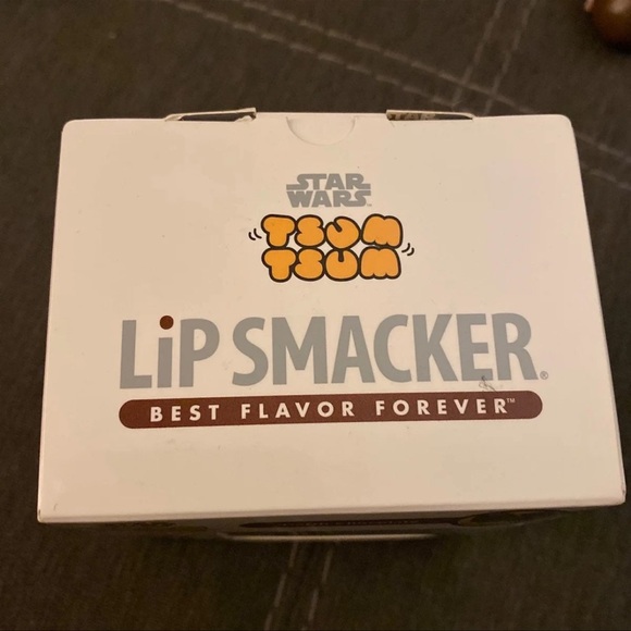 🥰🥰Disney Tsum Tsum Star Wars Darth Vader Lip Smacker🥰🥰 - Picture 3 of 5